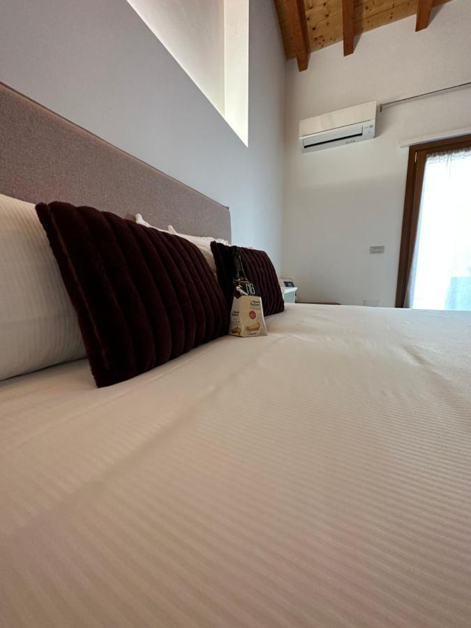 Ng Guest House Il Ris Sassari Bagian luar foto