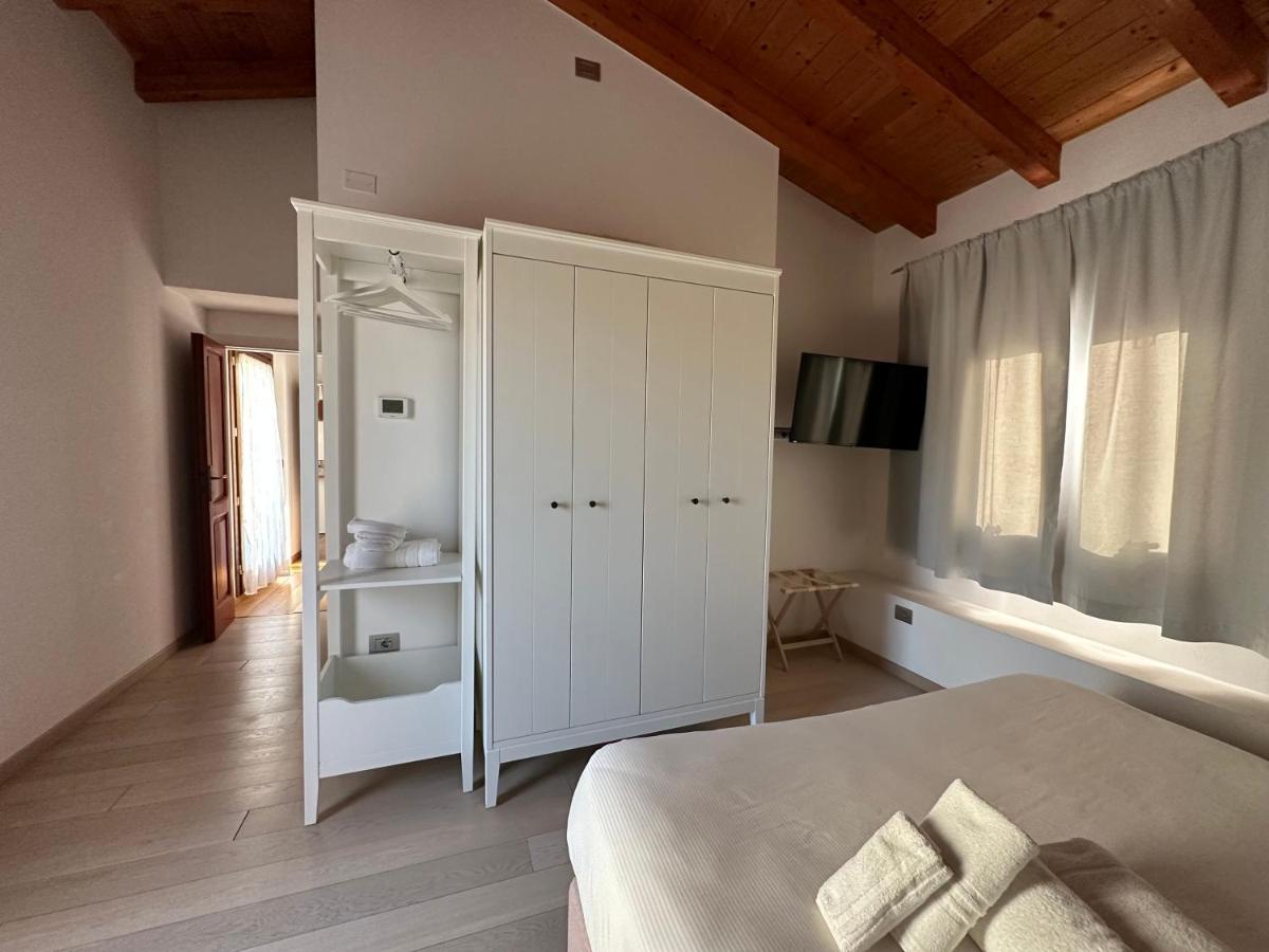 Ng Guest House Il Ris Sassari Bagian luar foto