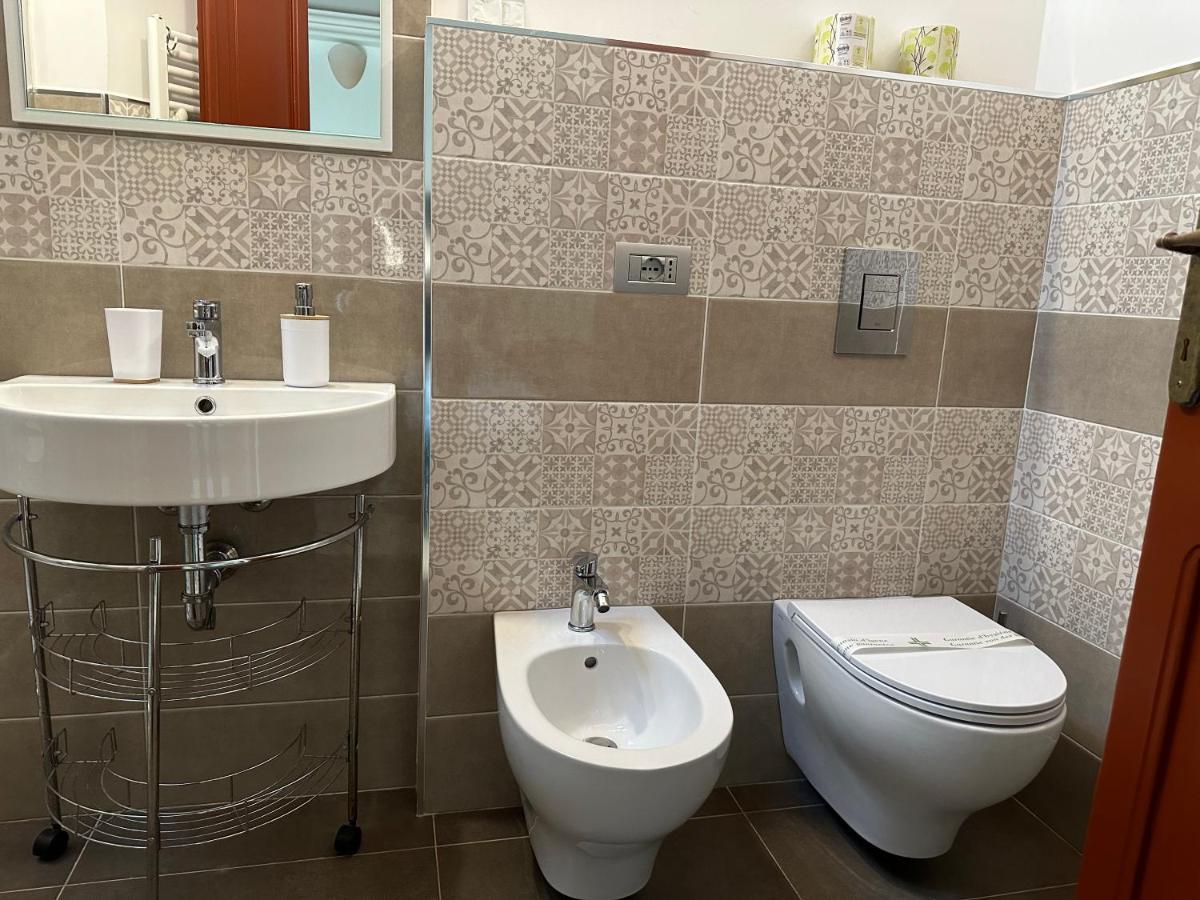 Ng Guest House Il Ris Sassari Bagian luar foto