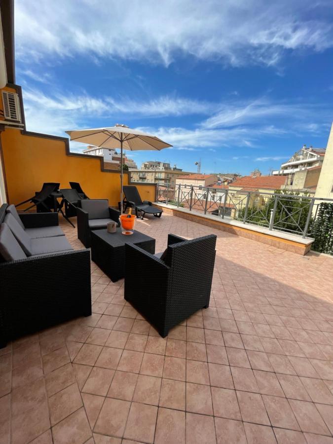 Ng Guest House Il Ris Sassari Bagian luar foto